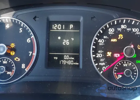 2015 Volkswagen Passat 1.8T Limited Edition z USA, uszkodzony, nr VIN 1VWAT7A31FC117040